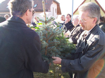 Gedenkfeier und Denkmalneuweihe am 13. November 2005