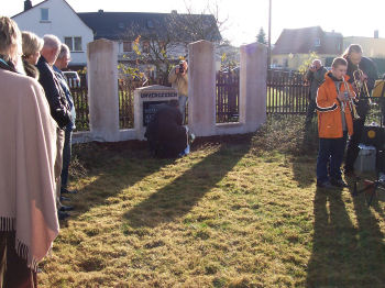 Gedenkfeier und Neueinweihung des Denkmals in Irchwitz am 13. November 2005