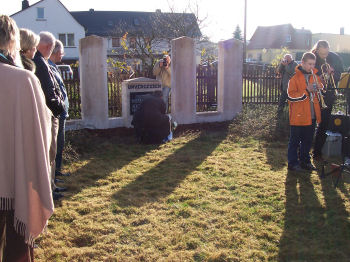 Gedenkfeier und Neueinweihung des Denkmals in Irchwitz am 13. November 2005