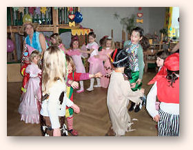 Fasching im Kindergarten 2006