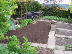 Der Garten im Mai 2006