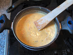 Putenroulade mit Sardellensauce