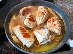 Putenroulade in Sardellensauce